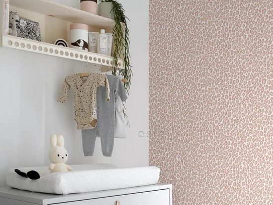 Panter meisjesbabykamer inrichten